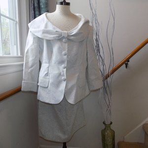 TAHARI White Skirt Suit Plus Size 18W
